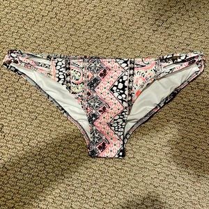 VS Strappy Cheeky bikini bottoms Size M